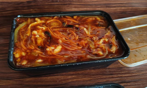 百度AI畫出的中國菜越看越瘆人：魚香肉絲都變異了